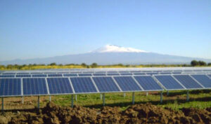 PV Und Der Vulkan Etna 300x177